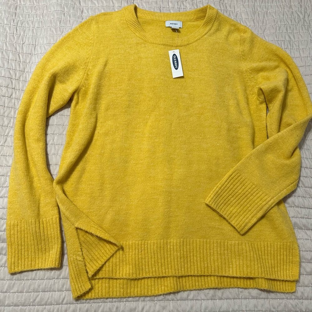 Old Navy Sweater